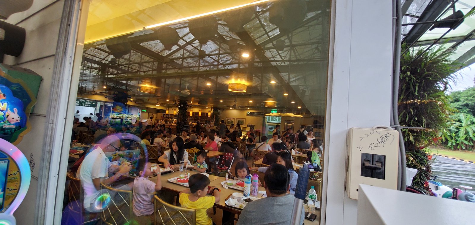 新北五股 準休閒農場：讓小孩放電的地方/ 滿山滿谷的嬰幼兒